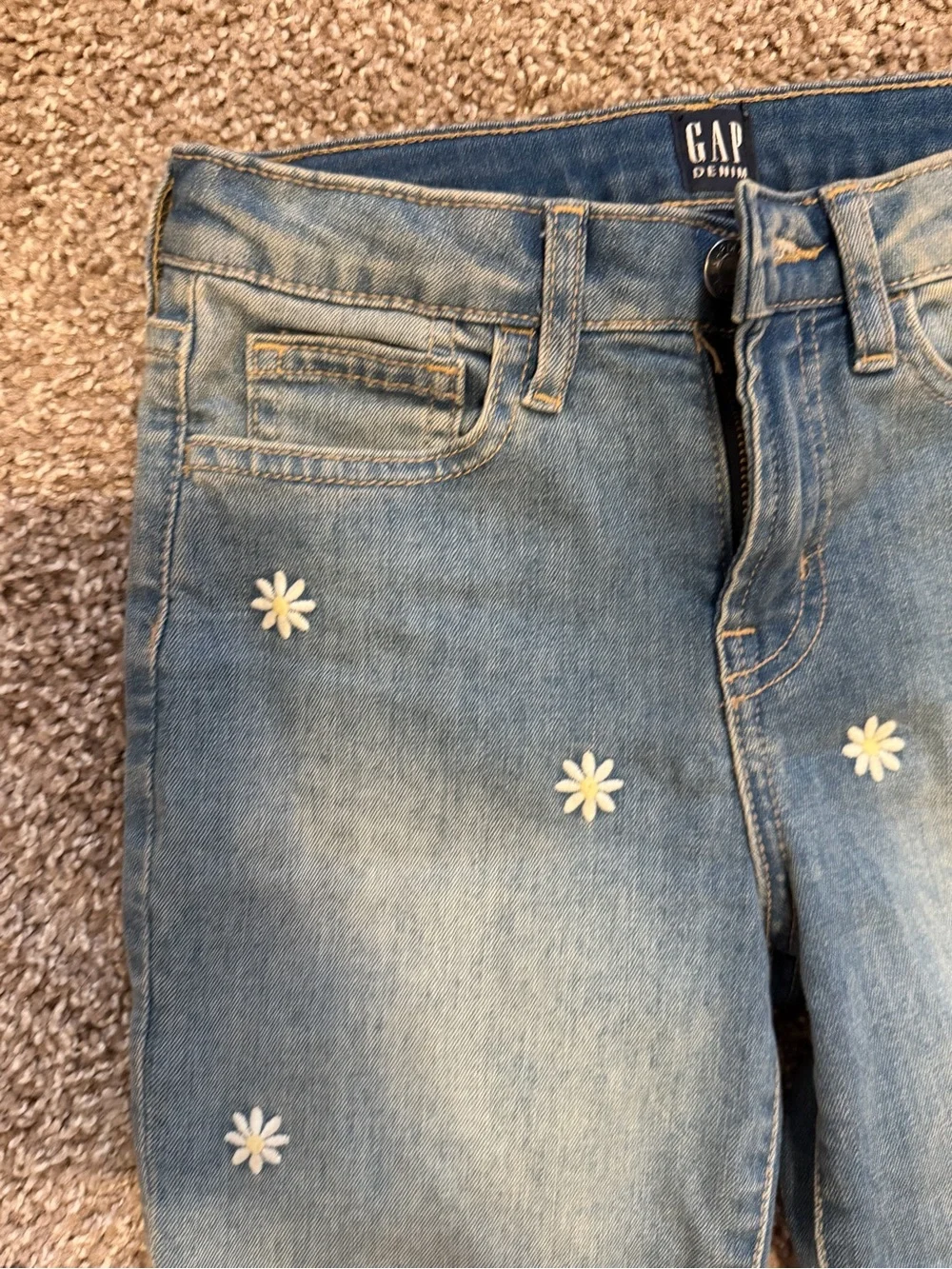 Gap kids girls High Rise '70s Flare Jeans with flowers size 10